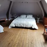 Ferienhaus Capucine 200 M Away, Close To Deauville